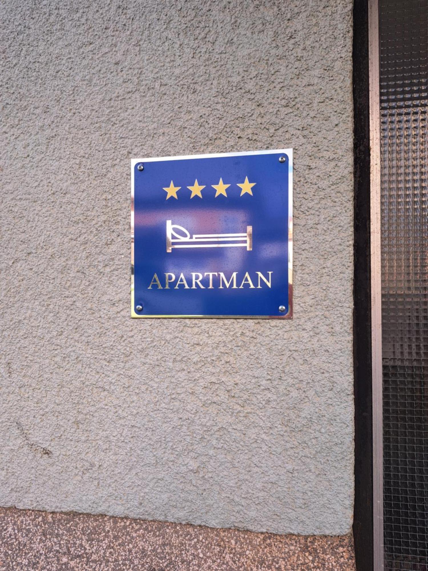 Apartman Josip Gospić Zewnętrze zdjęcie